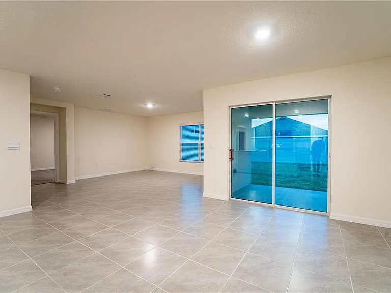 9206 Sapphire Creek Pl — Photo 12