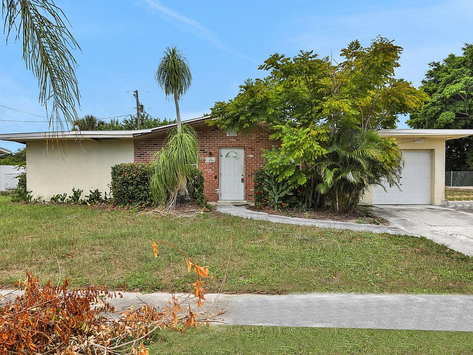 1st image of 1224 Arnold Dr