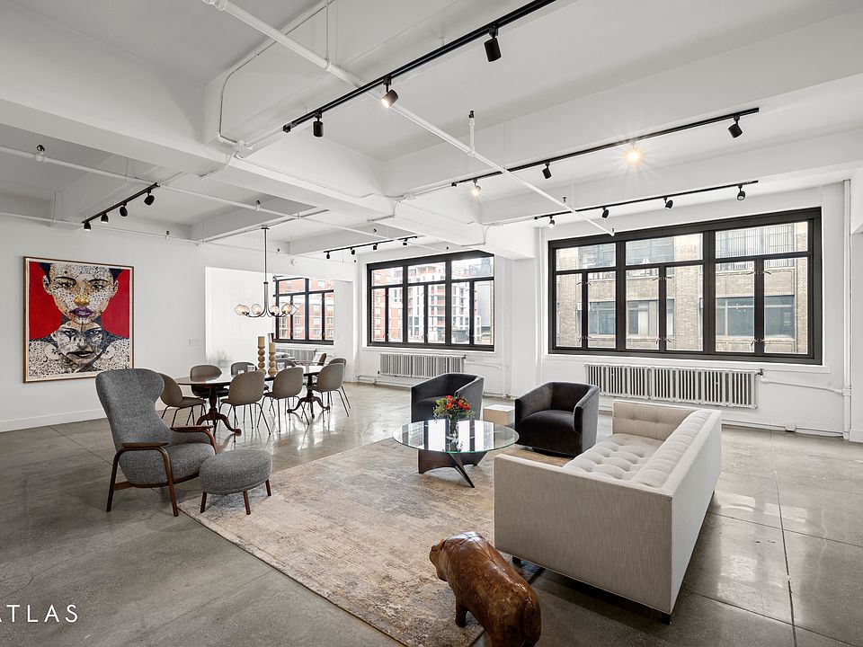 1st image of 360 W 36th St APT 6N