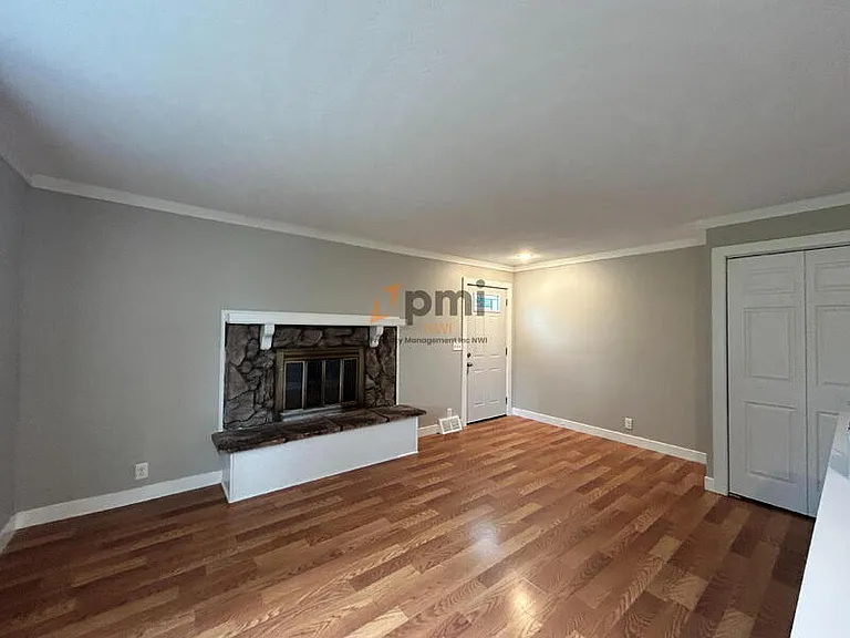 503 Pratt St — Photo 8