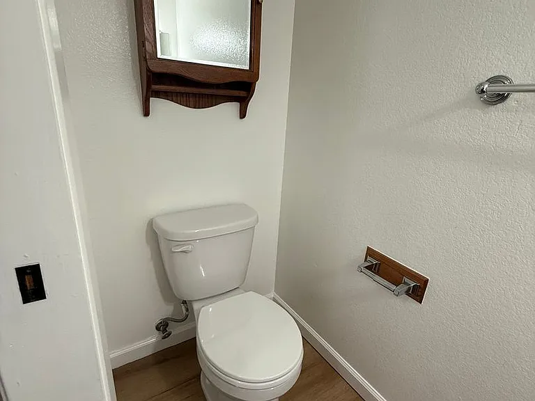 422 Occidental Cir — Photo 9