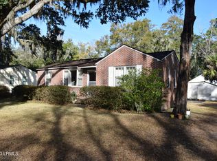 903 Emmons St, Beaufort, SC 29902