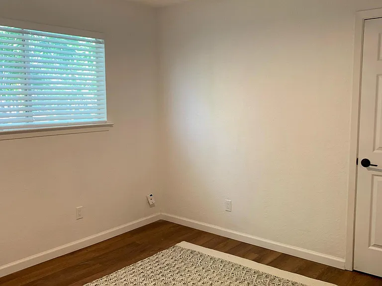 11701 Quartz Cir — Photo 15