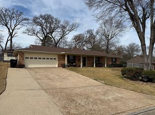 1011 Camille Dr, Longview, TX 75605