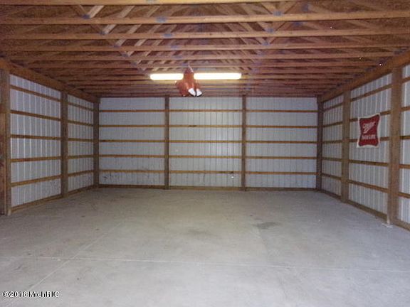 3rd image of 13225 Apple Dr