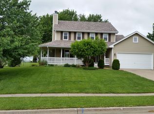 9408 Lakewood Pointe Dr, Norwalk, IA 50211