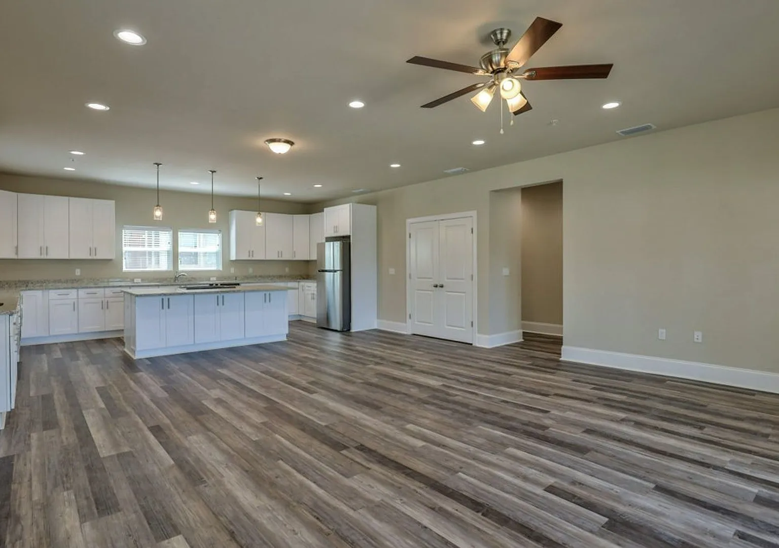 537 Lorene St. — Photo 4