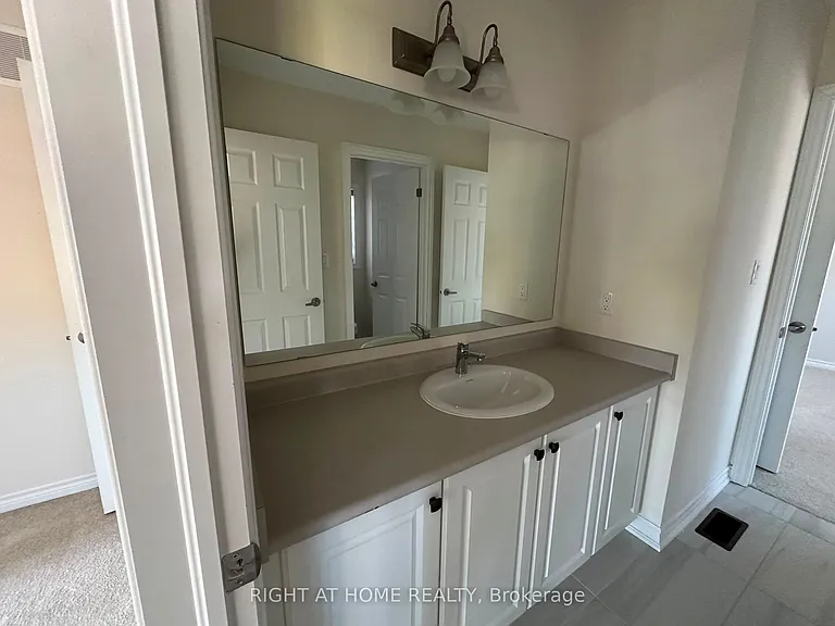 2 Bruce Cameron Dr — Photo 20