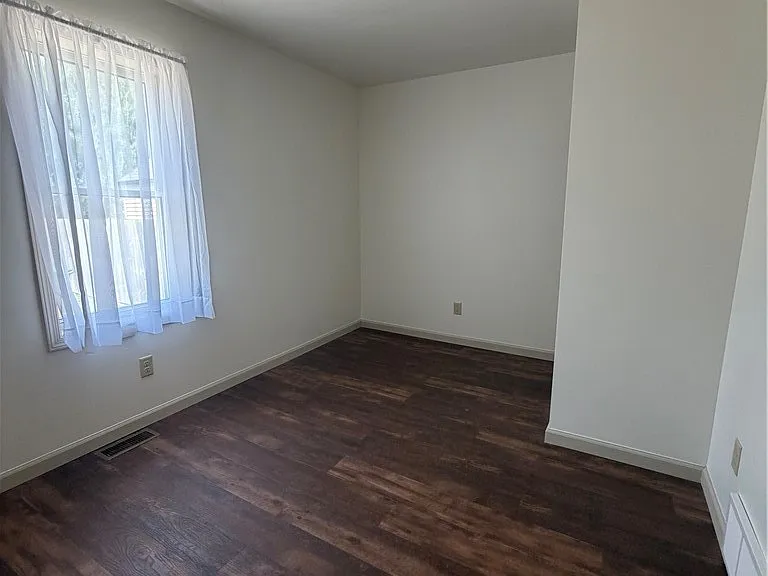 80 Meadow Pl — Photo 7