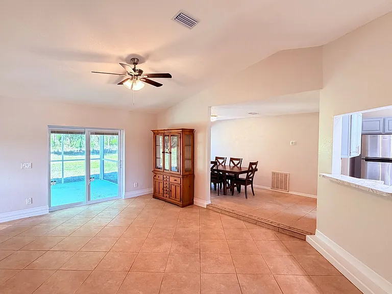 20515 Macon Pkwy — Photo 5