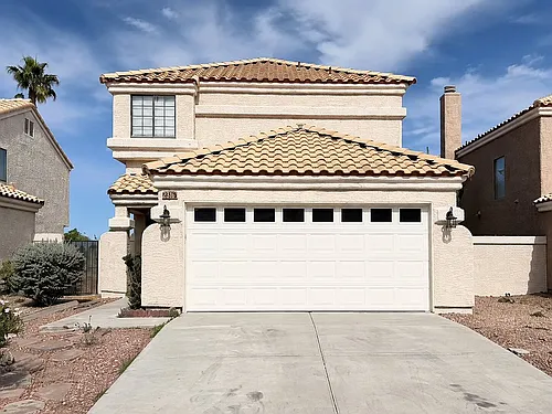 2316 Chapman Hill Dr Photo 1