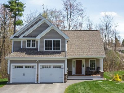 29 Churchill Drive, Hooksett, NH, 03106