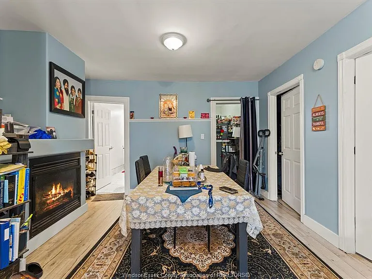 890 Howard Ave — Photo 31
