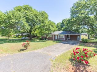 111 Meadowbrook Dr, Anderson, SC 29626