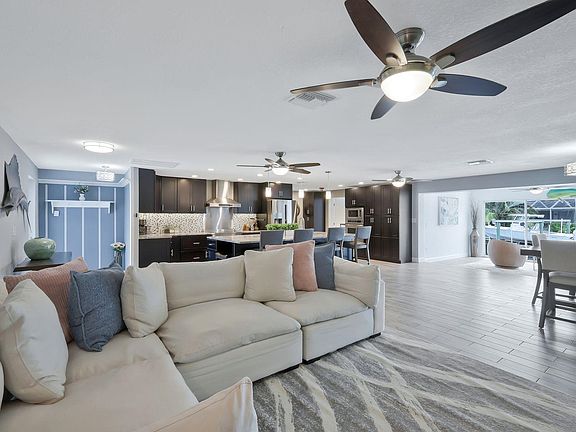 3rd image of 5943 Baker Ct