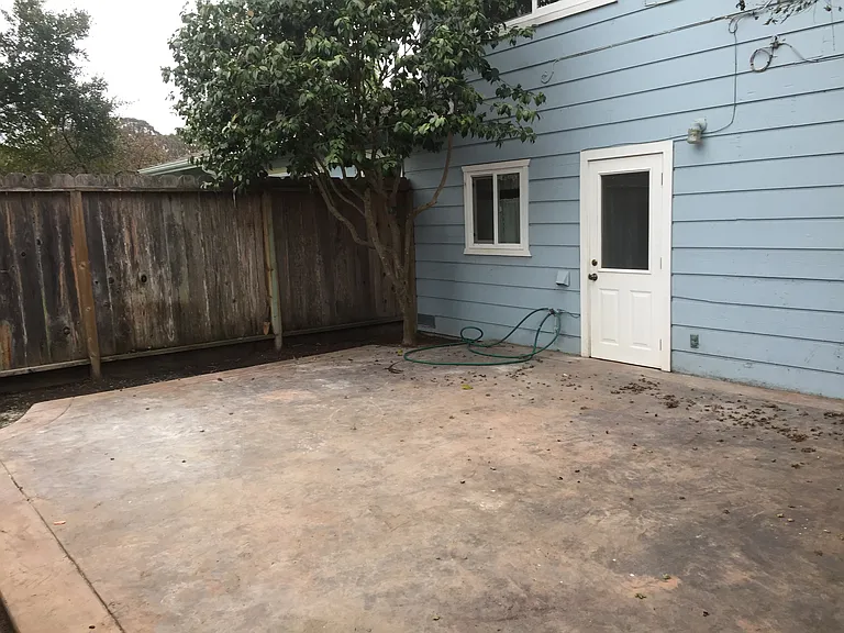 Encina Dr — Photo 15