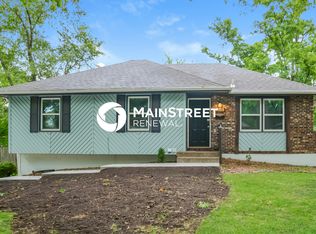 409 NE Sharon Dr, Lees Summit, MO 64063