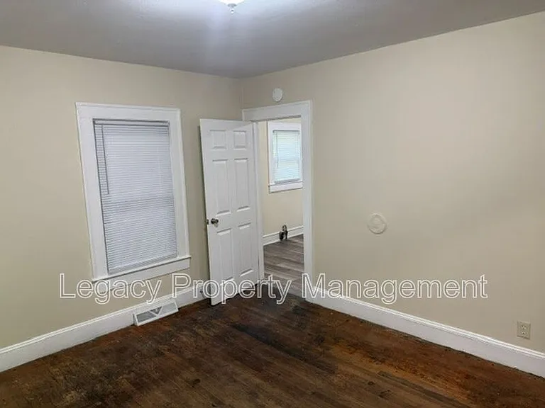 1511 Albright Ave — Photo 7