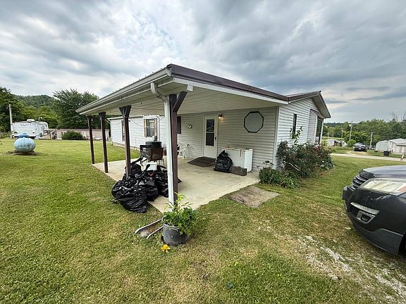 2nd image of 37 Fairgrounds Rd