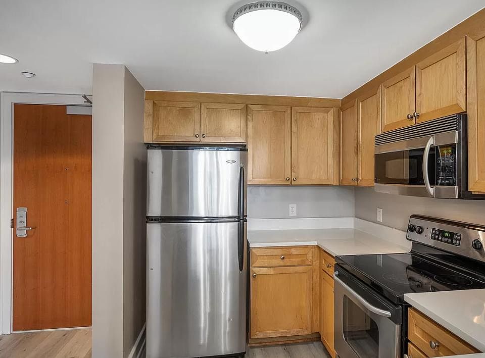 2nd image of 1150 K St NW #3