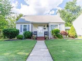 10 Pheasant Ln, Hamilton, NJ 08690