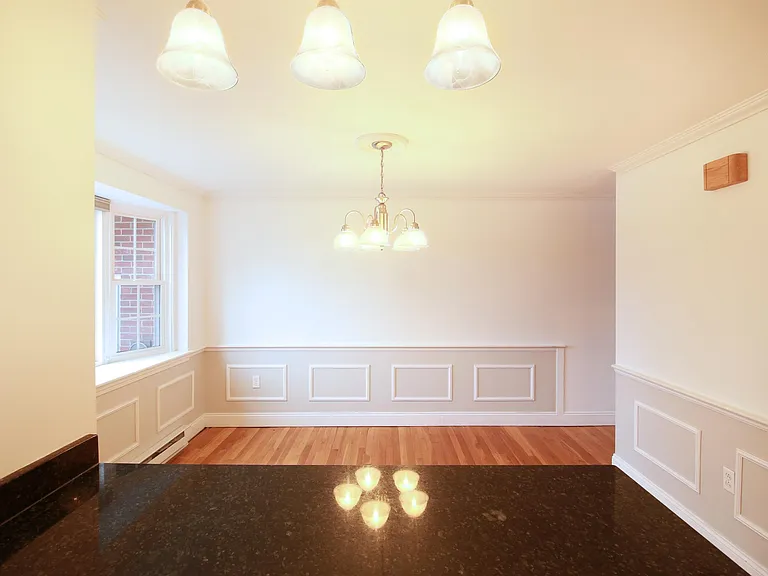 60 Lake St #D — Photo 8