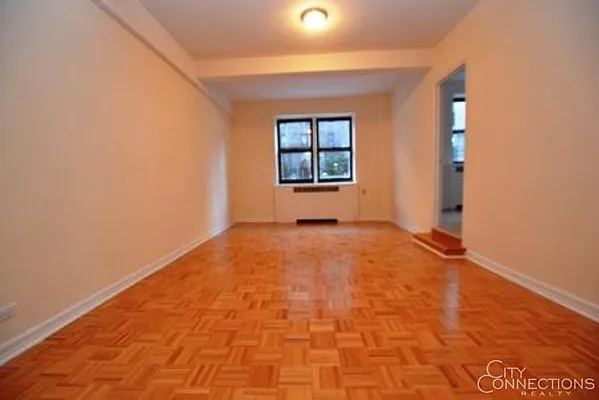 Rented by City Connections Realty | media 2