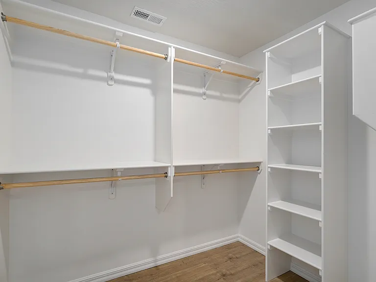 1338 S Tanner Dr — Photo 15