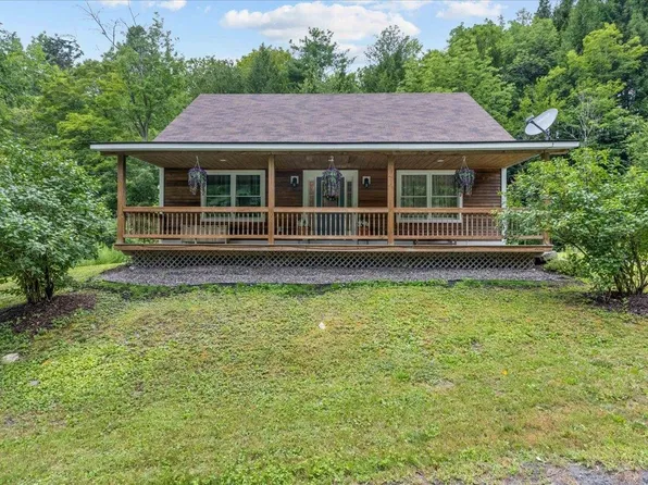 39 VT Route 113, Chelsea, VT 05038