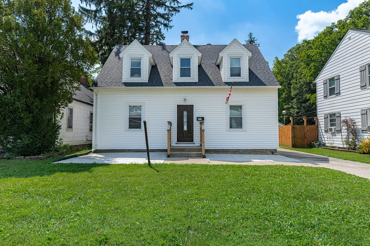 231 W Parkwood Ave photo 1