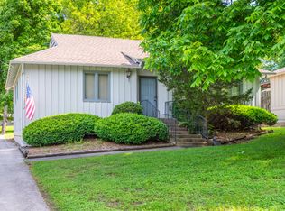 3727 E Monroe St, Springfield, MO 65809