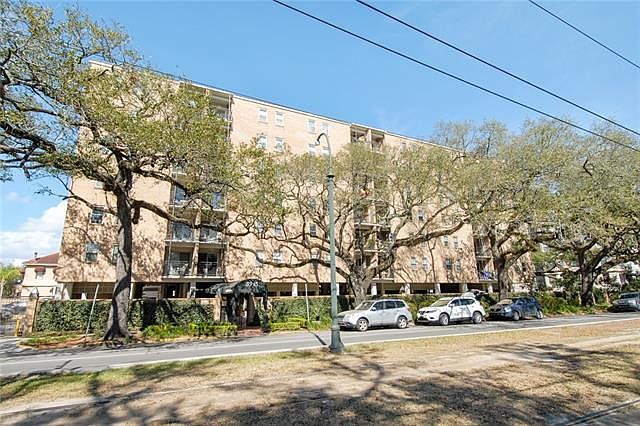 1st image of 3915 Saint Charles Ave APT 208