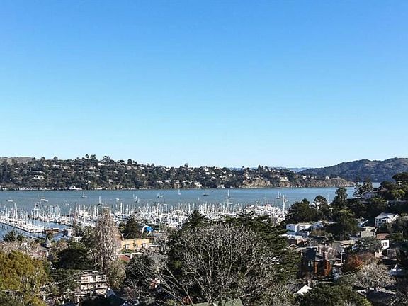 3rd image of 102 Cazneau Ave