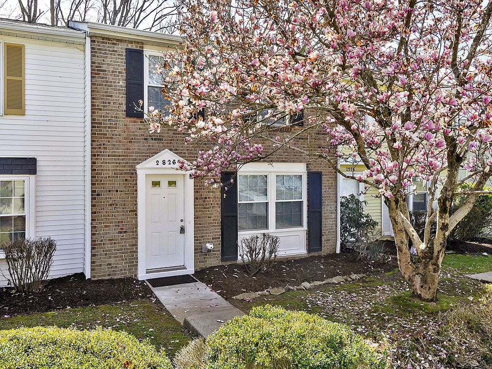 1st image of 2826 Lake Forest Dr