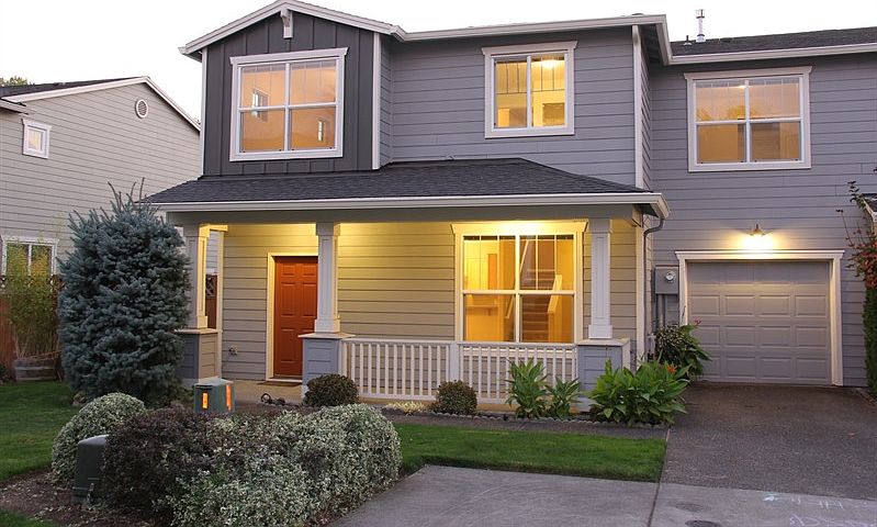 1st image of 684 NW Brookhill Ln
