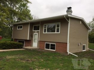 612 Lakeview Dr, Lamoni, IA 50140