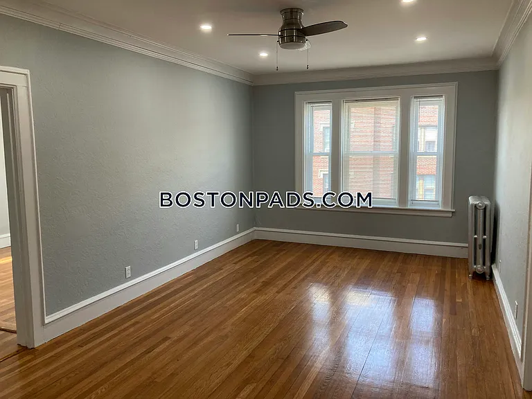 9 Park Vale Ave #12 — Photo 3