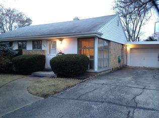 1948 Lincoln Ave, Northbrook, IL