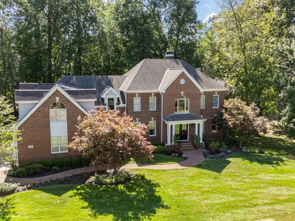 5560 Wild Pine Dr, Westerville, OH 43082