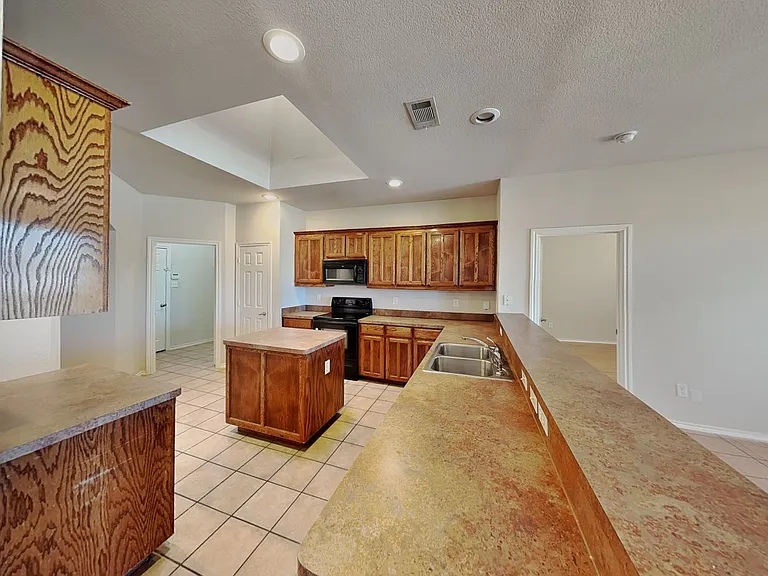5800 Pearl Oyster Ln — Photo 7