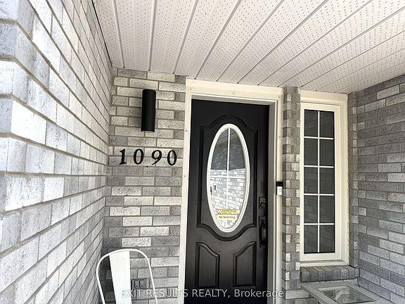 3rd image of 1090 Dianne Ave