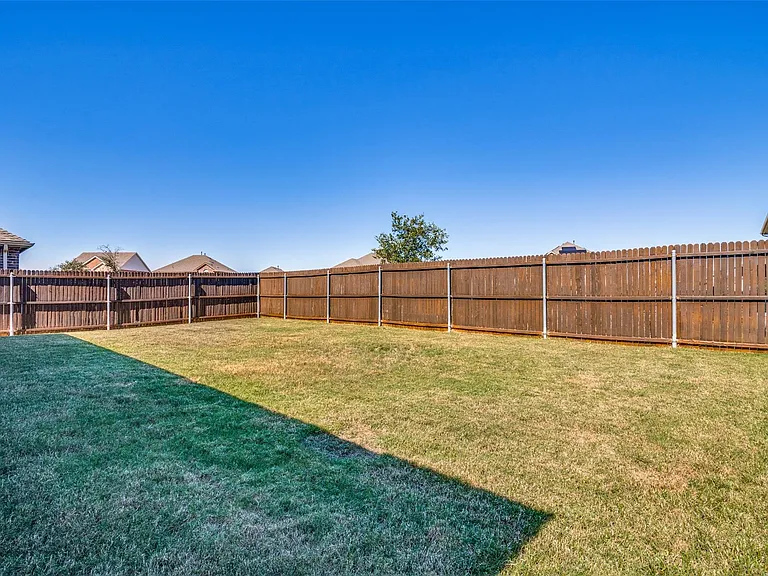 16308 E Harwood Dr — Photo 22