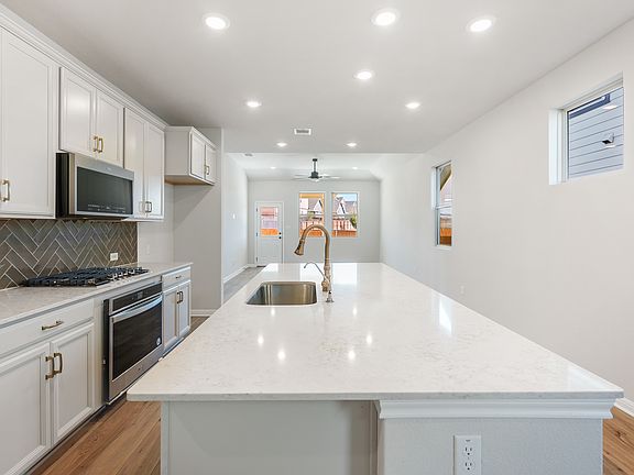 La Cima - Ladybird Interior Image 4