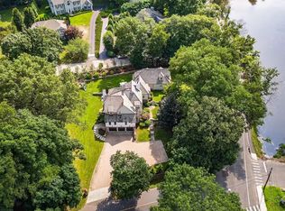 2 Thomas Rd, Westport, CT 06880