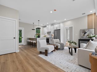 2 Readfield Pl E, Roxbury, MA 02119