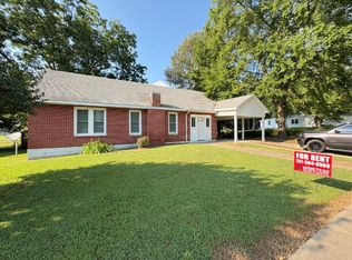 239 E Main St, Sharon, TN 38255