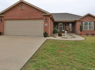 2976 Vista Ridge Pl, Jackson, MO 63755