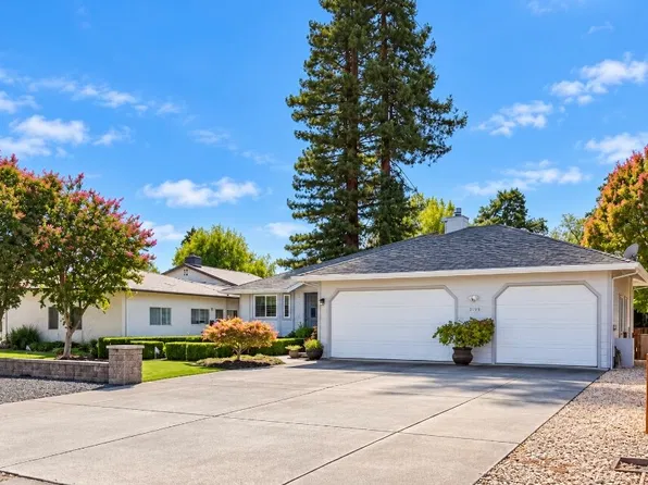 3159 Saint Francis Dr, Lakeport, CA 95453