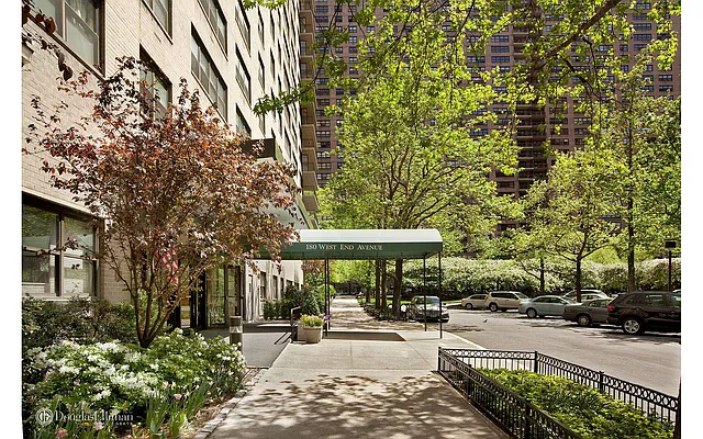 Sold by Douglas Elliman | media 17