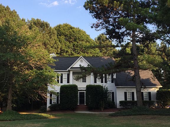 3rd image of 130 Overlook Ct